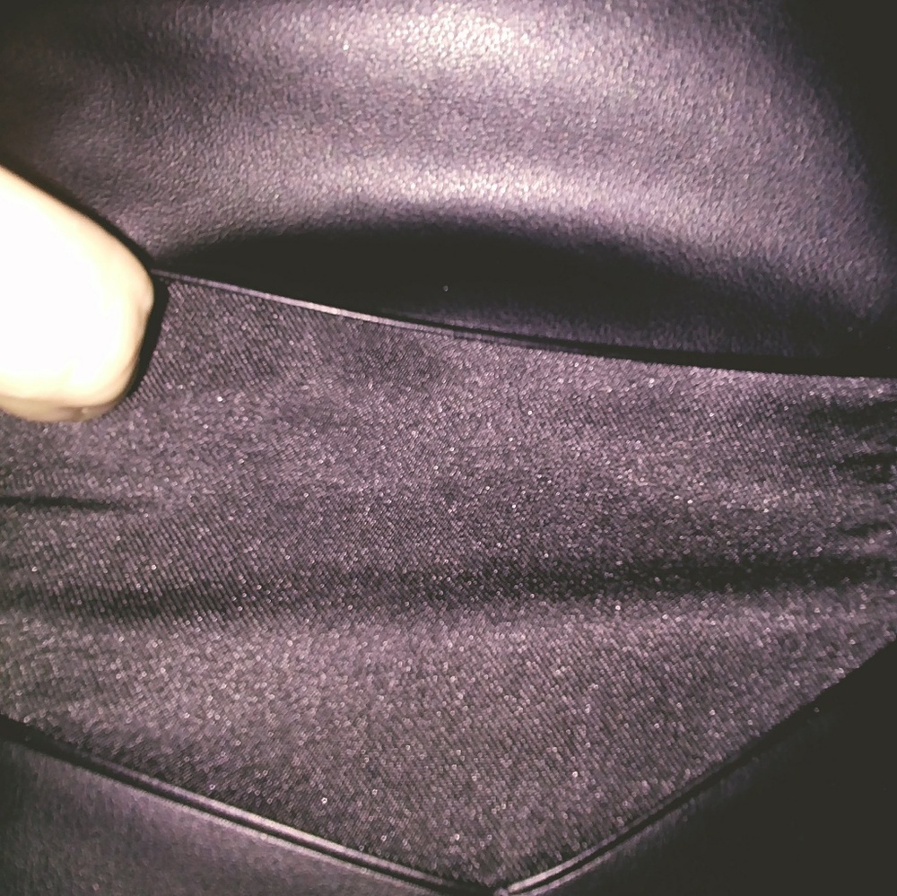 Kendall & Kylie Passport wallet